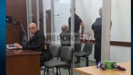 Report TV - Ngacmoi nxënësen, biseda në FB e mësuesit: Mos u ke treguar prindërve?