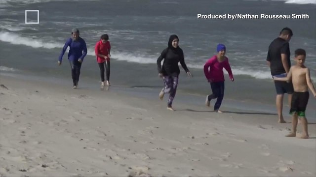 While Chris Christie Sunbathed, Six Families Risked Being Arrested Amid Government Shutdown