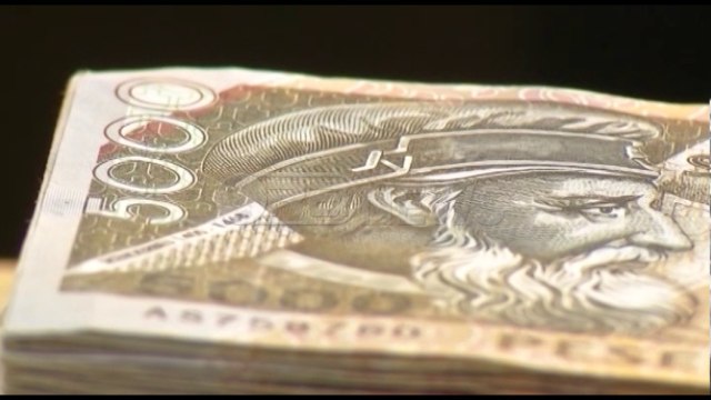 Ora News – 1 mln lekë në banka, BSH: Në janar depozitat ranë me 300 mln lekë