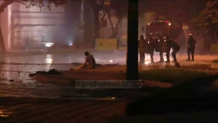 Protesta, në Paraguai digjet Parlamenti - Top Channel Albania - News - Lajme