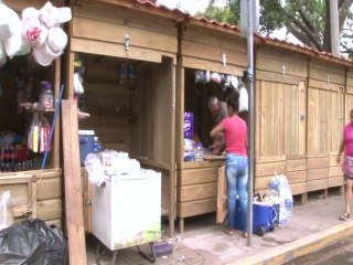 Reubican vendedores en Hospital Escuela Universitario
