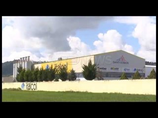 Ora News – Grabiten zyrat e një firme private në Fushë Prezë