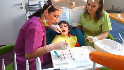 Report TV - Mungon shërbimi i stomatologut në shkolla, Frangu: T'i kaloi privatit