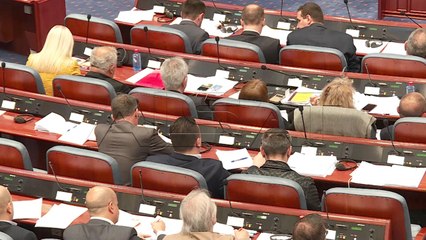 Конститутивната седница на Собранието повторно блокирана, продолжување во вторник