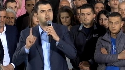 Report TV - Basha: Në Manzë gjendet një  magazinë me 100 ton kanabis