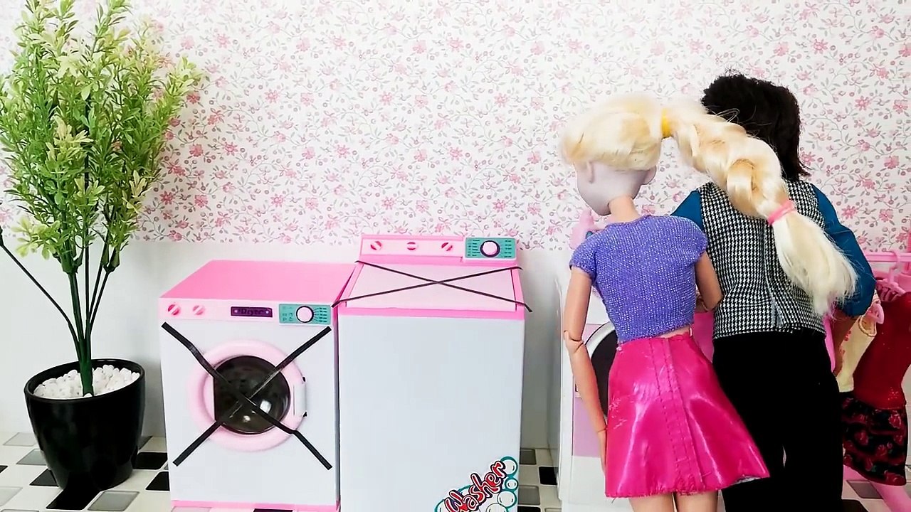 Ба ба ба ба Барби кукла де де по из также кукла Эльза замороженный замороженные прачечная человек один человек О, мой бог шайба эпизод Барби стиральная машина Maquina Lavar