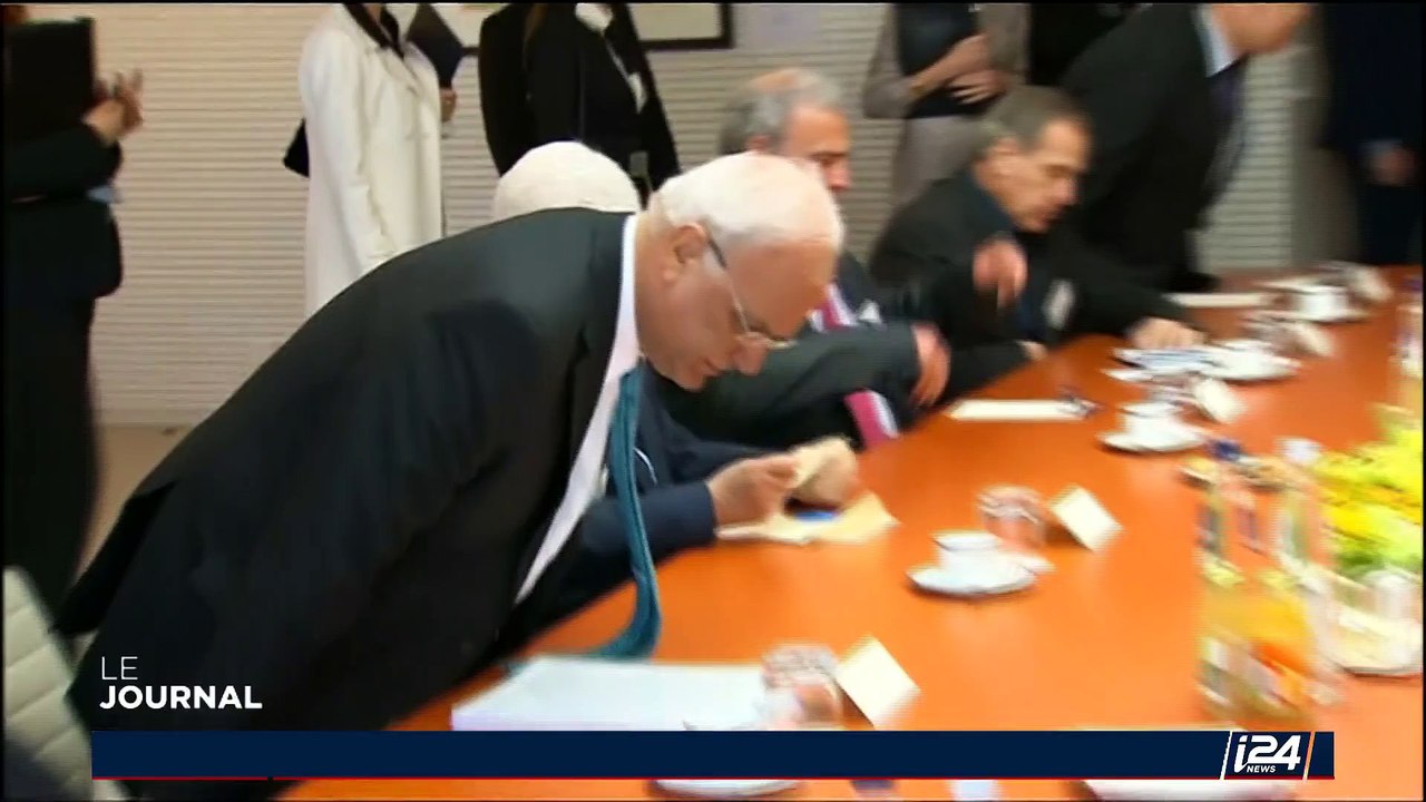 Diplomatie: Emmanuel Macron reçoit Mahmoud Abbas