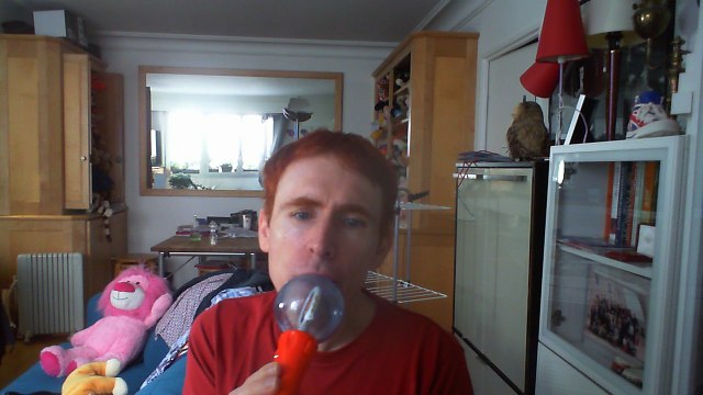 Wiwi égratigne encore cassé de Thomas Fersen