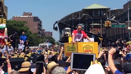 Joey Chestnut et ses hot-dog