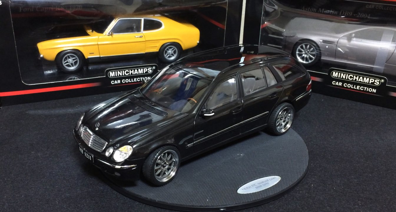 Miniature Mercedes Benz E-Class Custom 1:18 Diecast Model by Kyosho