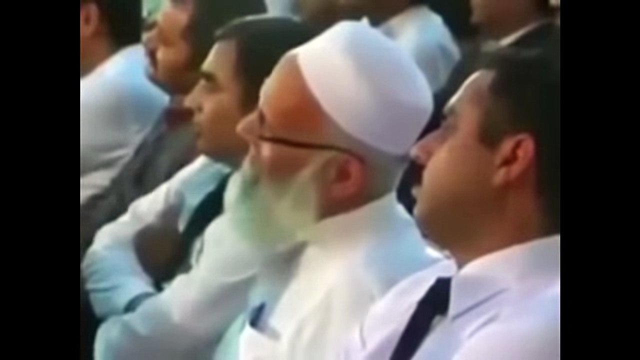 Hear Touching Bayan - #Maulana Tariq Jameel