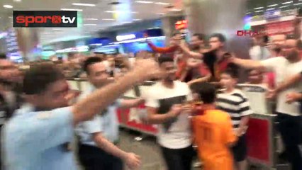 Sneijder'e destek, yönetime tepki!