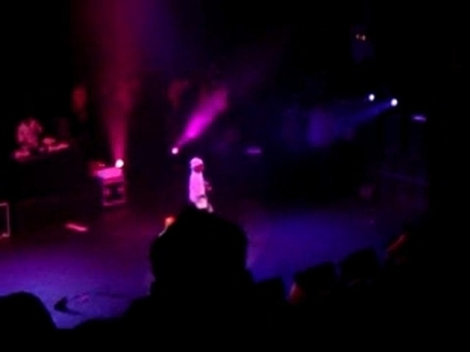 50 Cent - Candy Shop (Live @ Ham'smith Apollo,London)