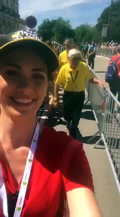 La Vittelloise Lucie Beaudoin première dauphine de miss Lorraine avec Raymond Poulidor son idole
