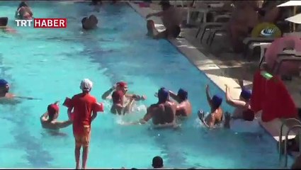 Turistin valizinden çıkanları görünce çok şaşıracaksınız!