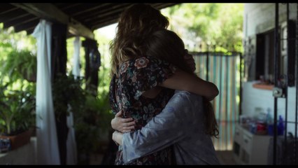 Les filles d'Avril Bande-annonce VOSTFR