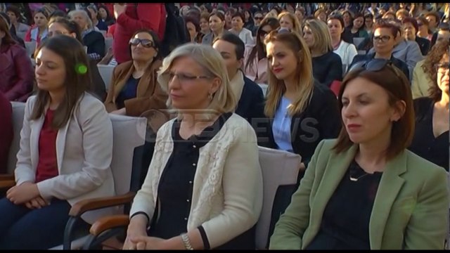 Ora News – Meta: Vendit i nevojitet një politikë që i zgjidh hallet e qytetarëve