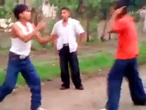 Birbirlerine dokunmadan kavga edenler - acemi kamera