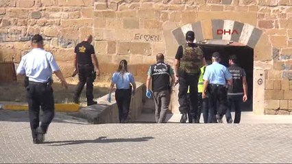 Niğde Narkotik Köpeği Aron Didik Didik Aradı