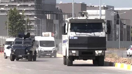 Narko-sokak" Operasyonunda Çocuklara Balon ve Çikolata - Antalya