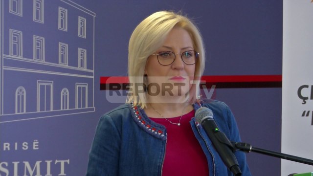 Report TV - Hapet konkursi për të zgjedhur 20 mësuesit më të mirë në vend