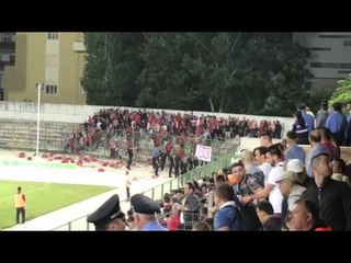 Pa koment/ Partizani larg titullit, tifozët shqyejnë stolat -  - Top Channel Albania - News - Lajme