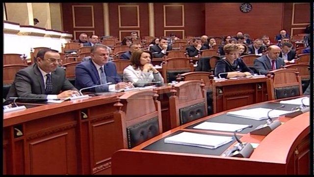 Ora News - Rama: Të ndryshojmë Kodin. Oferta që PD të hyjë në zgjedhje