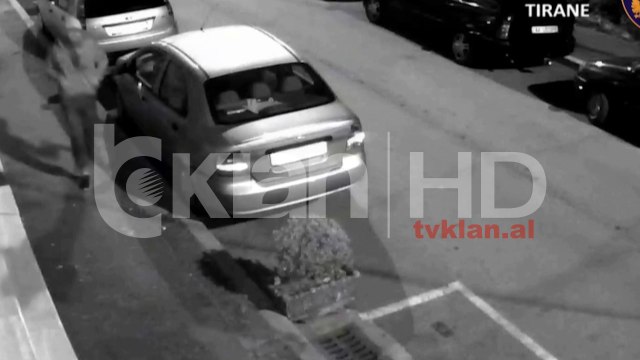 Gjurmë gishtërinjsh në vendin e vrasjes së Artan Cukut