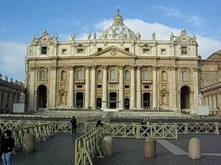 Panorama de la Place Saint-Pierre à Rome