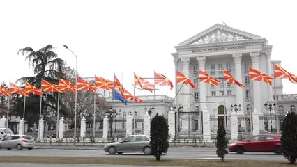 Аналитичари: Власта тактизира со исплатата на субвенциите