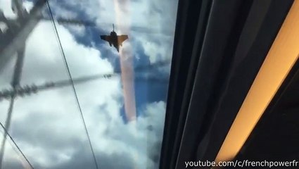Un Rafale et un Alphajet escortent le TGV présidentiel !! Magnifique