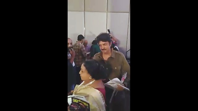 Mass entry of mohanlal || amma general body meeting for dileep issues 2017