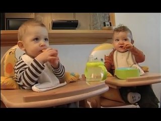 Conseils pour maman de jumeaux. La vie en double: à table