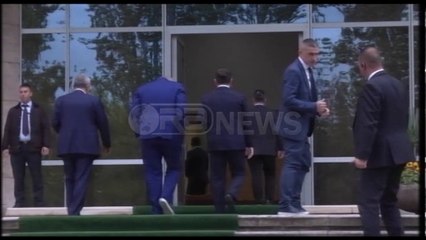 Ora News – Dy negociatorët e PE takime të ndara me Ramën, Bashën dhe Metën