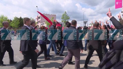 PADITEN LULZIM BASHA DHE I GJITHE GRUPI PARLAMENTAR I PD - News, Lajme - Kanali 10