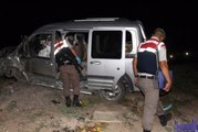 Otomobil Ile Ticari Araç Kafa Kafaya Çarpıştı: 4 Ölü, 8 Yaralı