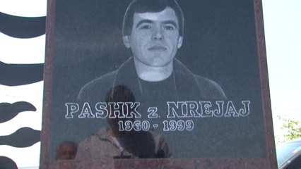 Në Fshatin Ramoc zbulohet pllaka përkujtimore për nëntë martirë - Lajme
