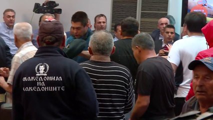 Arrestohet kryeshefi i Dsk-së për dhunën në kuvend