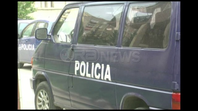 Ora News - Arrestohet agresori - Korçë, i sëmuri mendor qëllon me thikë në fytyrë 60 vjeçarin