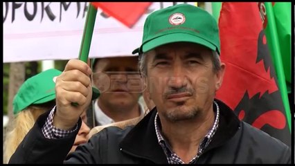 Protestat e 1 Majit - Apeli i Sindikatave: Të rritet paga minimale, më shumë të drejta