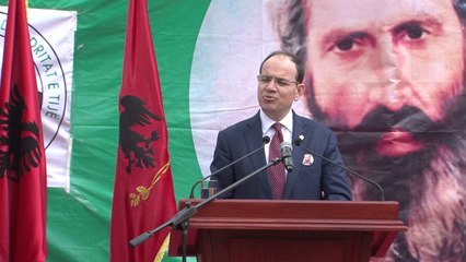 Nishani vlerson ''Nderi i Kombit'' atdhetarin, bamirsin dhe klerikun Rexhap Bel Boshnjaku - Lajme