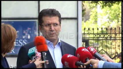 Ora News – Mediu kafe pune me Lu: Gjithmonë ka shanse për dialog