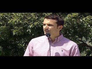 Report TV - 'Ideale për ata me gurë në veshka' Veliaj inauguron rrugën në Kërrabë