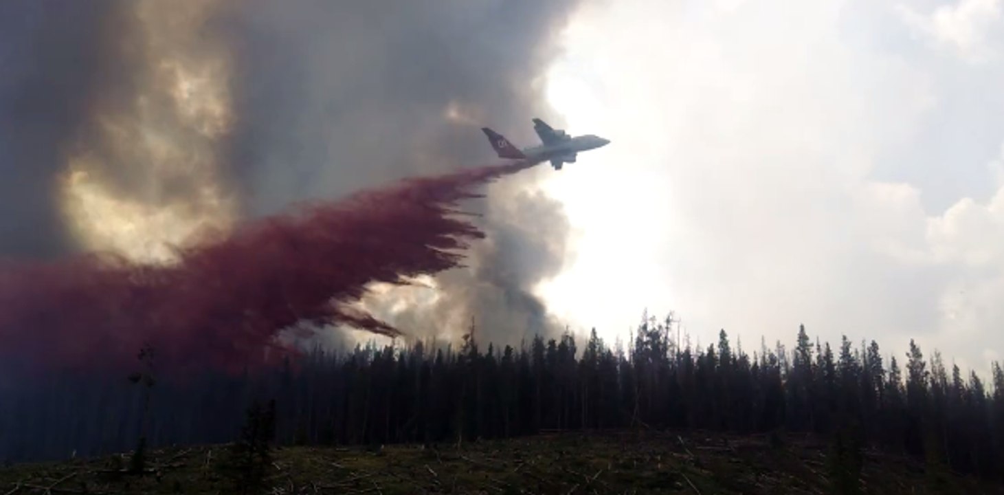 Firefighting Plane Drops Retardant on Keystone Fire