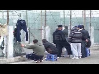 Ora News – “Të miturit në burgun e Shënkollit dhunohen, autoritetet asnjë masë”