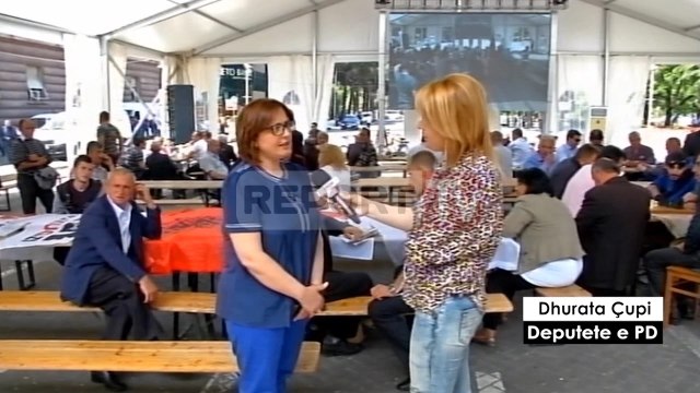 Report TV - Deputetja e PD: S'do ketë dhunë në Kavajë, protesta paqësore