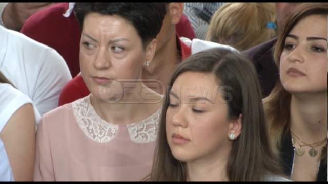 Ora News – PD nuk tërhiqet nga qeveria teknike. Më 13 maj protesta tjetër