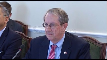 Ora News –  Kongresmenët amerikanë takojnë Metën, Nishanin dhe Bashën