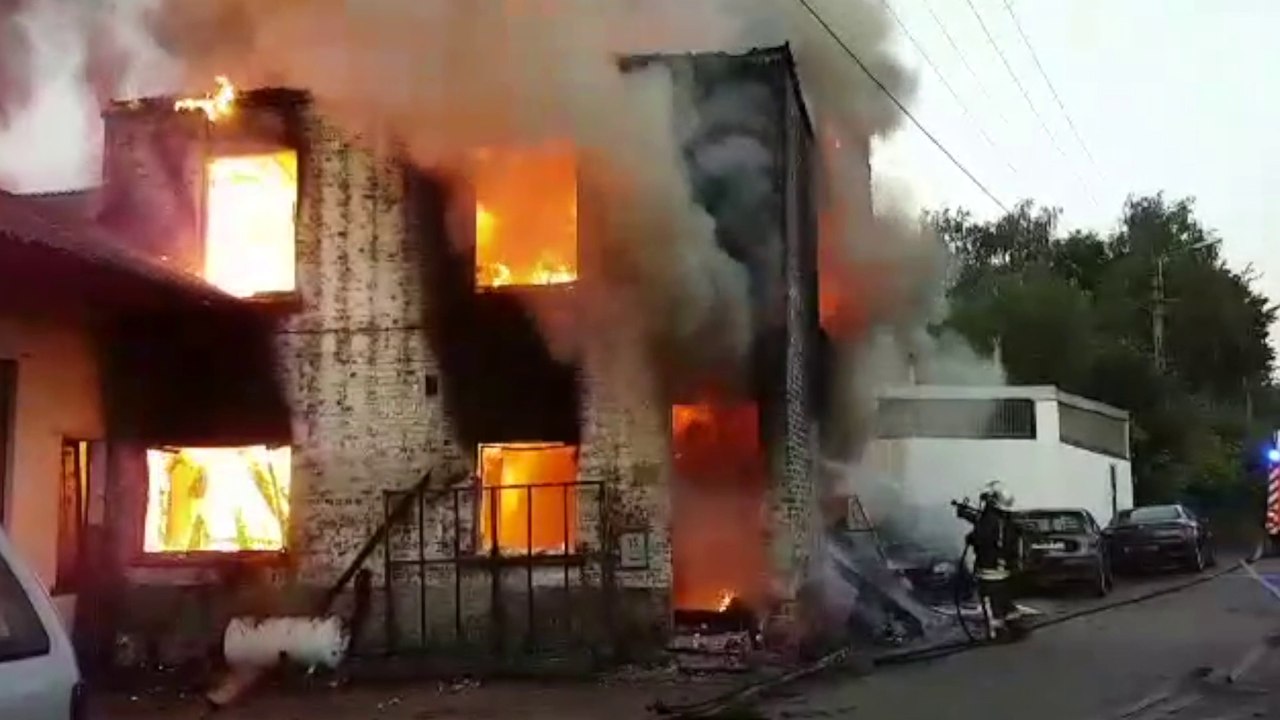 Jemeppe-sur-Sambre: un incendie ravage un atelier à Moustier