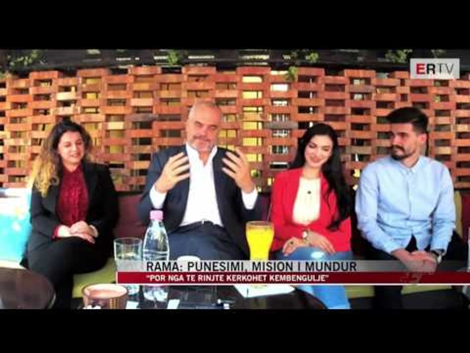 Kryeministri Rama takim me të rinjtë në Lezhë - News, Lajme - Vizion Plus